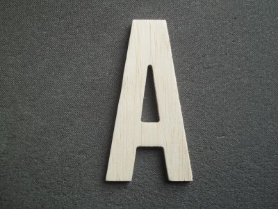 Modello di lettera in legno ALTERNATE GOTHIC