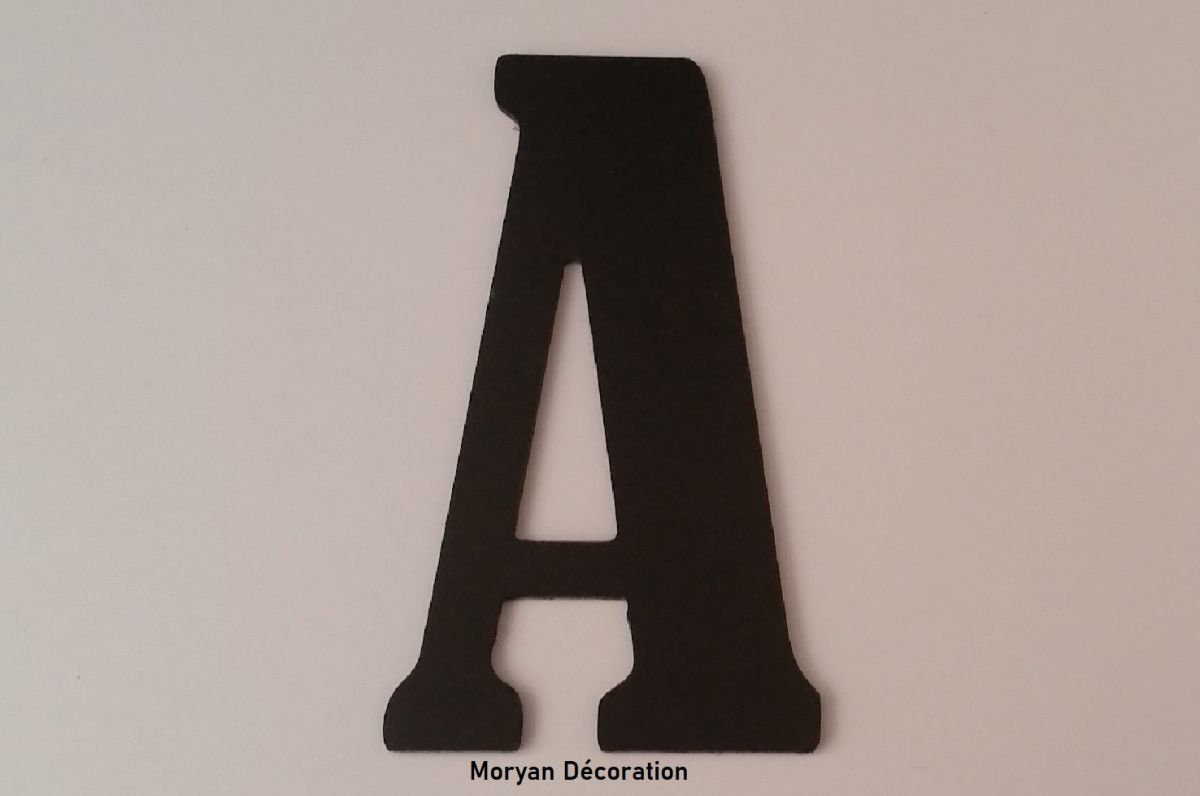 Lettera in plastica PVC nero BERNARD CONDENSATO